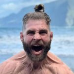 L'ancien champion des poids lourds légers de l'UFC, Jiri Prochazka, s'est isolé pendant trois jours dans le noir et sans nourriture avant son retour dans l'Octogone. Le Tchèque s'est exprimé sur cette expérience.