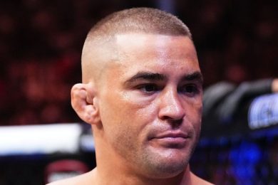 Nez-cass&eacute;-c&ocirc;tes-cass&eacute;es-Dustin-Poirier-r&eacute;v&egrave;le-la-liste-de-ses-blessures-apr&egrave;s-l-UFC-302
