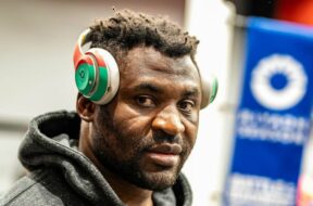 Francis-Ngannou-partage-sa-méthode-pour-gérer-sa-santé-mentale-Je-pense-que