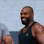 Alors que Jon Jones se prépare pour sa première défense de titre des poids lourds, 'Bones' prend un peu de temps sur son emploi du temps chargé pour aider à former un lutteur de haut niveau.