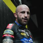 Michael Bisping estime que la décision d’Ilia Topuria d’abandonner son titre de poids plume a profité à Alexander Volkanovski.
