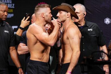 Du-Plessis-Strickland-UFC