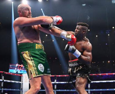 Francis-Ngannou-Tyson-Fury-boxe