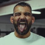 Benoît Saint Denis fera son retour dans la cage pour une guerre contre Joel Alvarez lors de l’UFC 315. Son coach, Nicolas Ott, s’est exprimé sur ce duel.