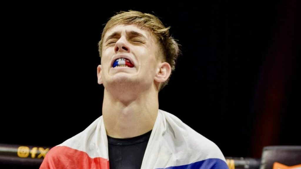 Paul Denis Navero était très attendu pour sa transition d’amateur à professionnel dans la cage, mais malheureusement pour lui, tout ne s’est pas déroulé comme prévu.