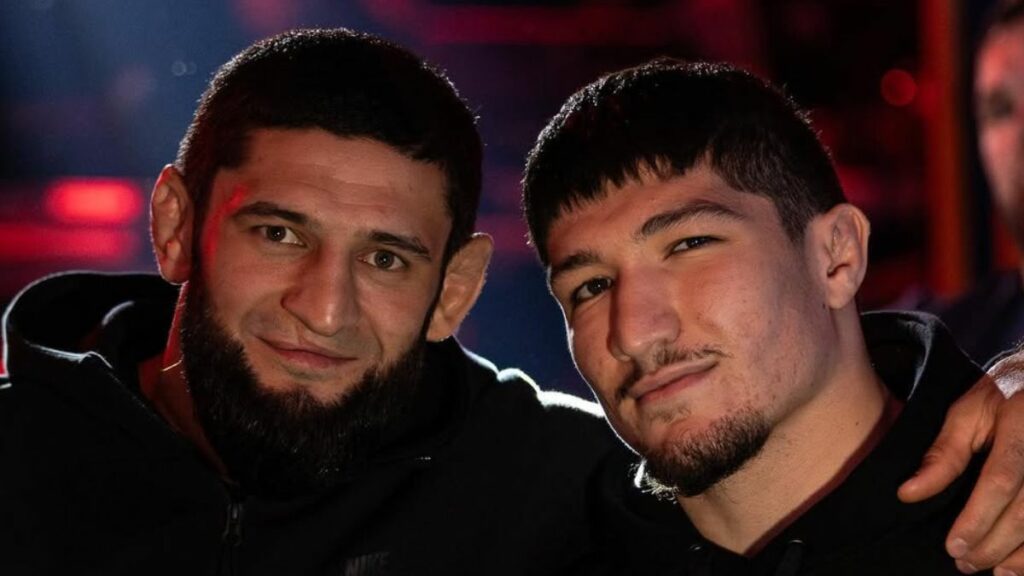 Baki fera son retour dans la cage le 16 mai lors de l’ARES 30. Il sera en main event face à Thiago Lima pour tenter de décrocher la ceinture vacante des poids mi-moyens. Bien entouré dans sa préparation, il n’a rien laissé au hasard.