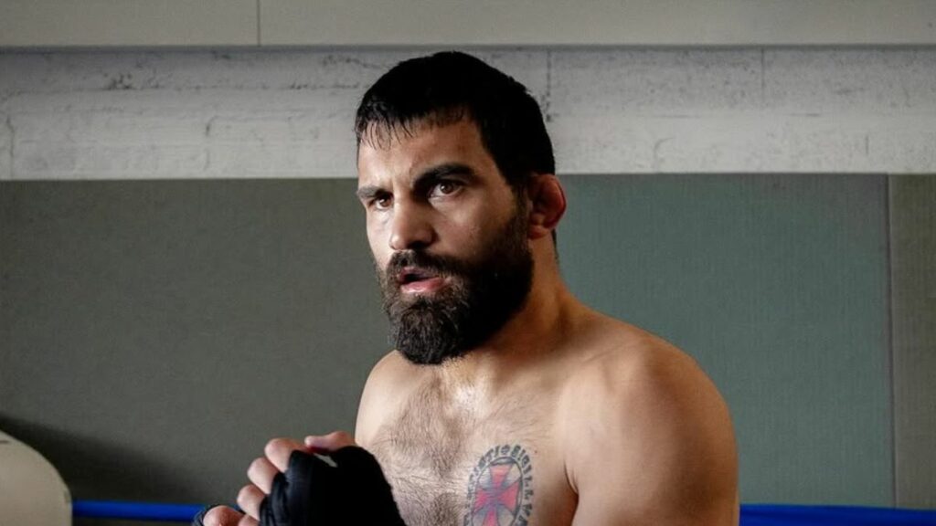 Benoît Saint Denis est plus que prêt pour son retour dans la cage lors de l’UFC 315. Le Français a toutefois avoué avoir longtemps été dans le flou avant d’avoir la confirmation qu’il combattrait bien ce week-end.