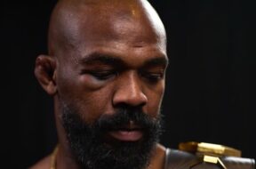 Jon-Jones-Aspinall-fans-mma