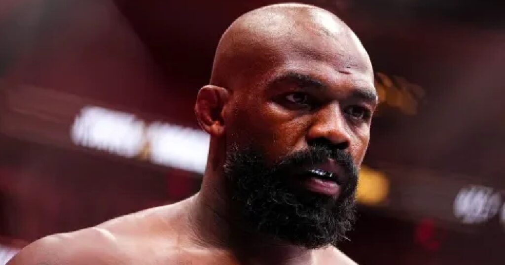 Jon Jones insulte Tom Aspinall