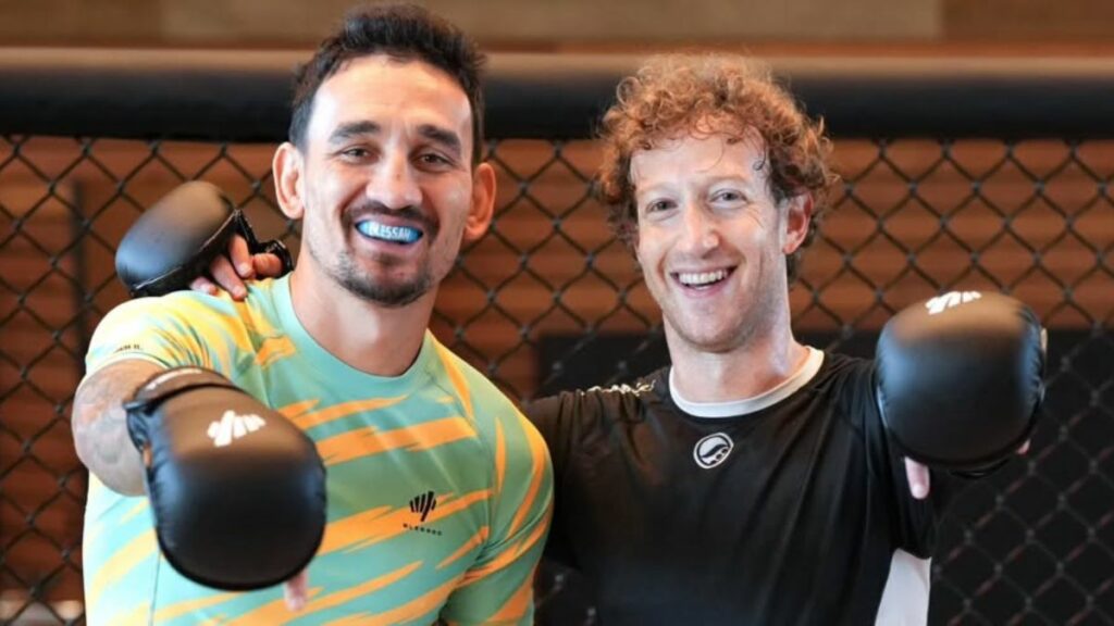Max Holloway fait désormais partie des combattants de MMA ayant eu l’occasion de s’entraîner avec le PDG de Meta, Mark Zuckerberg. Selon le manager de Holloway, Tim Simpson, il n'est pas mauvais.