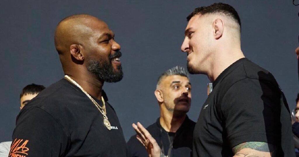 Aspinall troll Jon Jones avec un message visant à le piquer