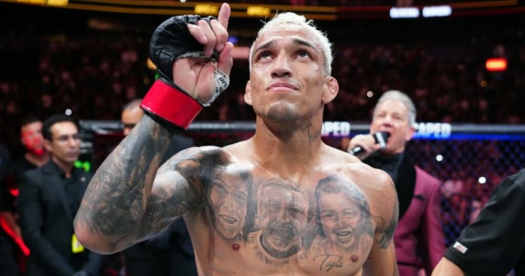 Charles Oliveira réagit enfin à l'annonce de son combat à l'UFC 317 et avertit Ilia Topuria