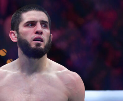 isam-makhachev-reaction-ufc-315l