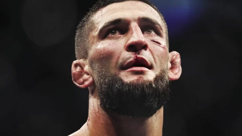 Khamzat Chimaev affronte Dricus Du Plessis le 16 août prochain à Chicago, lors de l'UFC 319. Un vétéran de l'UFC remet en cause les qualités du combattant.