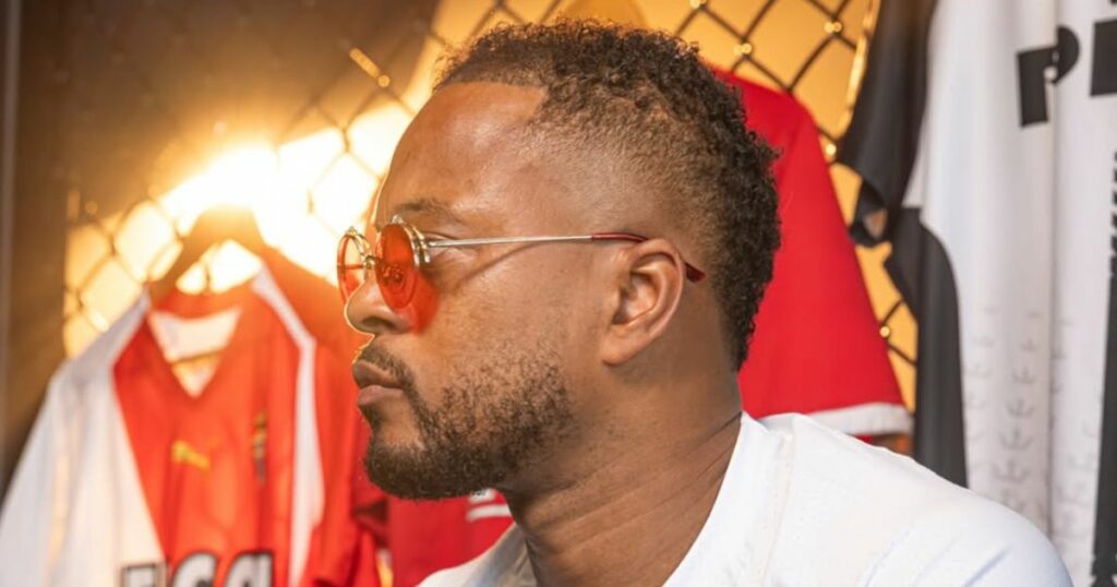 Patrice Evra pourrait affronter ce footballeur pour ses débuts en MMA
