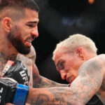Après sa victoire sur Charles Oliveira à l'UFC 317, Ilia Topuria explique ce qui lui a permis de mettre aussi rapidement KO le Brésilien.