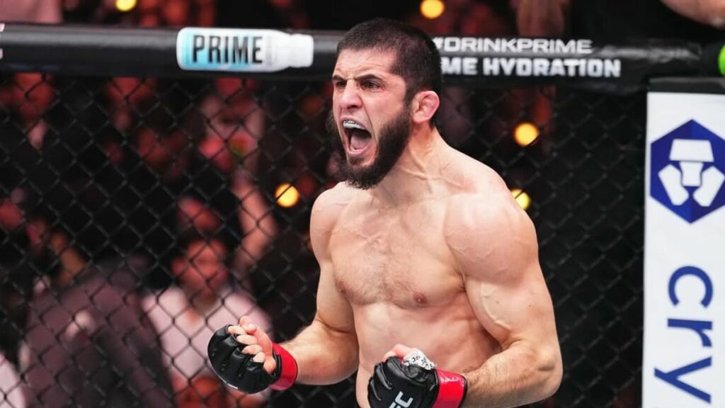 Islam Makhachev pourrait faire son retour dans la cage directement face à Jack Della Maddalena, actuel champion des poids welters de l’UFC. Javier Mendez, coach du Daghestanais, estime que son combattant lui est largement supérieur.