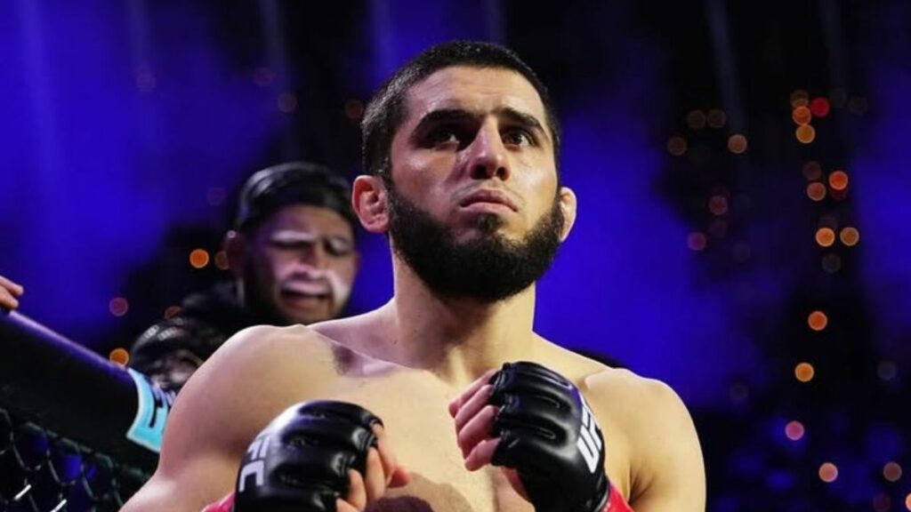 Islam Makhachev va faire sa prochaine apparition dans la cage de l’UFC chez les moins de 77 kg, pour un duel qui devrait se faire contre le champion de la division : Jack Della Maddalena. Apparemment, il rencontre actuellement quelques difficultés concernant sa prise de poids.
