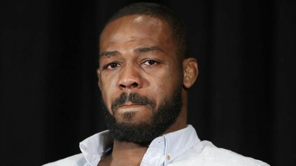 Jon Jones est accusé d’avoir fui les lieux d’un accident et a été inculpé pour un délit mineur. Son avocat, Christopher Dodd, a pris la parole pour commenter cette nouvelle affaire .
