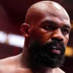 La police diffuse une vidéo de l'accident de Jon Jones où il les menace ouvertement