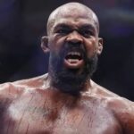 Jon Jones réagit aux critiques entourant sa retraite