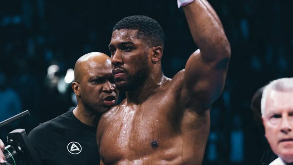 Anthony Joshua s’apprête à faire son retour sur le ring, mais il n’a toujours pas d’adversaire confirmé. Un boxeur s’est pourtant proposé, mais 'AJ' ne semble pas vraiment convaincu par ce duel.