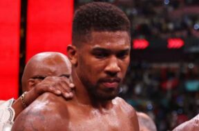 Anthony-Joshua-bientôt-à-la-retraite-Hearn-révèle-combien-de-combats-il-lui-reste