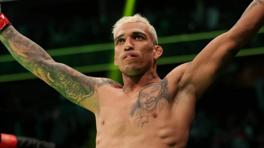 Dana White, le patron de l'UFC, voit déjà loin après la récente victoire de Max Holloway à l'UFC 318 et pense potentiellement à qui l’Hawaïen pourrait affronter.