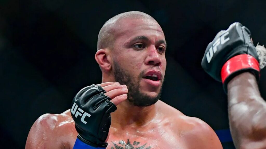 https://www.actumma.com/wp-content/uploads/2025/07/Ciryl-Gane-pourrait-etre-devance-dans-la-course-au-titre-par-ce-combattant-1024x576.jpg
