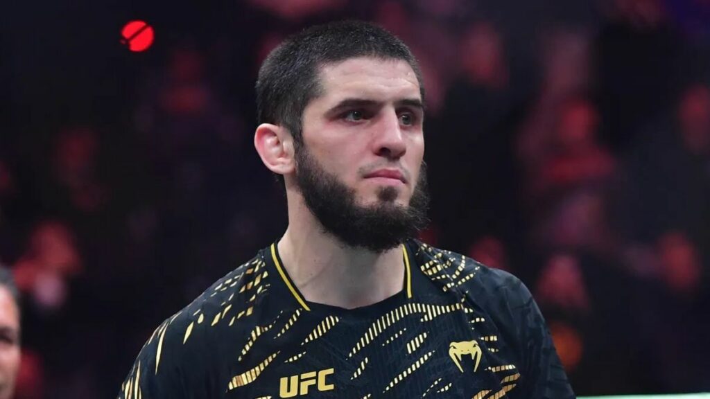 Dustin Poirier a donné son avis sur les débuts d’Islam Makhachev dans la catégorie des poids welters à l’UFC.