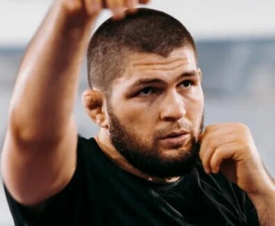 Joe-Rogan-dévoile-son-GOAT-des-poids-légers-à-l&rsquo;UFC-et-le-place-devant-Khabib-Nurmagomedov