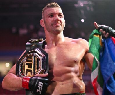 Michael-Bisping-donne-les-clés-de-la-victoire-à-Dricus-Du-Plessis-pour-battre-Khamzat-Chimaev