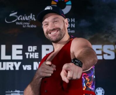 Tyson-Fury-prêt-à-sortir-de-sa-retraite