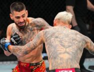 charles-oliveira-puissance-ilia-topuria-ko-ufc-mma