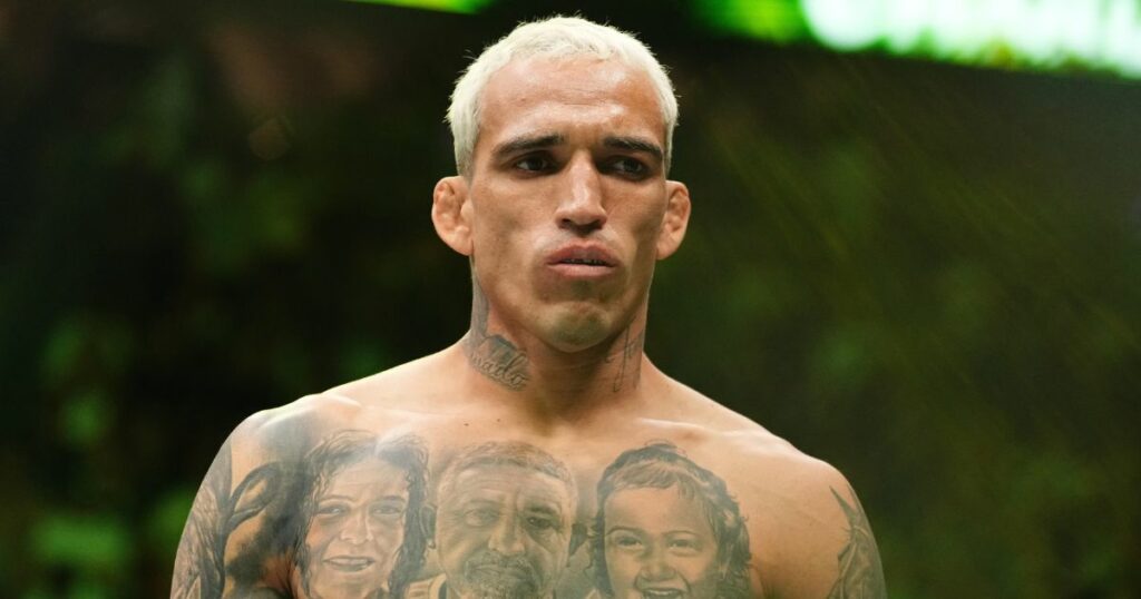 https://www.actumma.com/wp-content/uploads/2025/07/charles-oliveira-revient-defaite-ilia-topuria-strategie-ufc-mma-1024x538.jpg