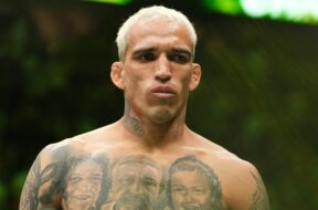 charles-oliveira-revient-défaite-ilia-topuria-stratégie-ufc-mma