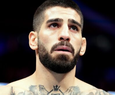 ilia-topuria-pas-invincible-bryce-mitchell