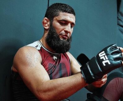 khamzat-chimaev-mis-au-sol-lutte-mma-ufc-vid&eacute;o