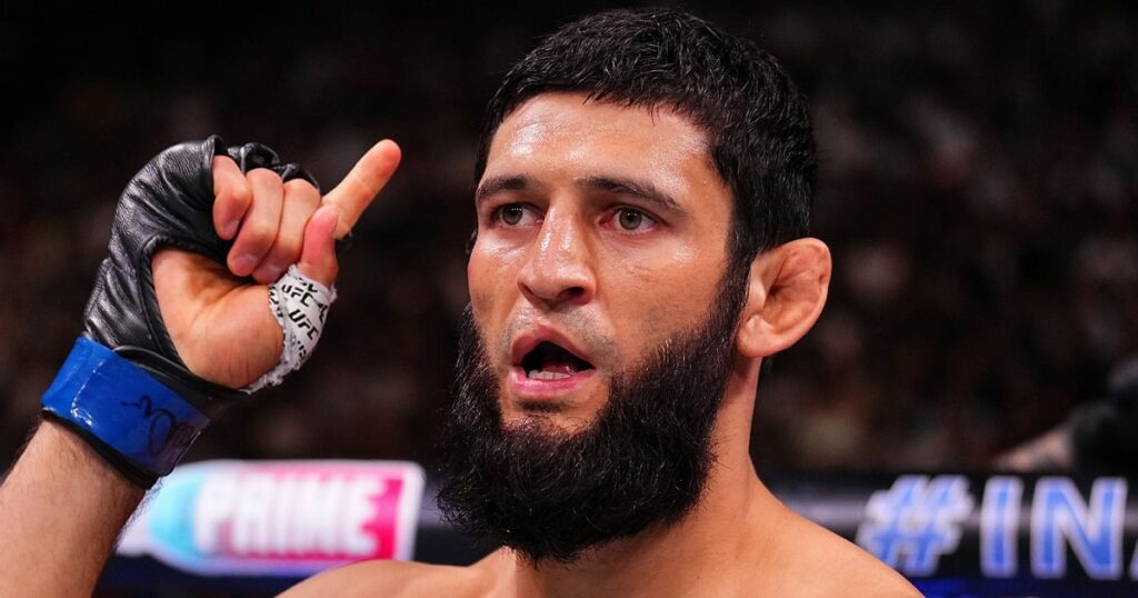 khamzat-chimaev-physique-monstrueux-ufc