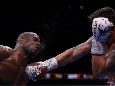 oleksandr-usyk-ko-daniel-dubois