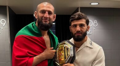 Arman-Tsarukyan-révèle-comment-Chimaev-a-battu-Dricus-du-Plessis 