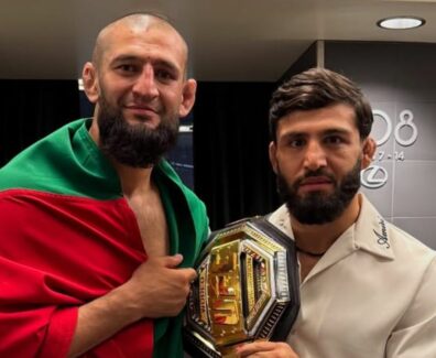 Arman-Tsarukyan-révèle-comment-Chimaev-a-battu-Dricus-du-Plessis 