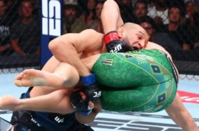Chael-Sonnen-réagit-aux-critiques-sur-le-style-de-Khamzat-Chimaev
