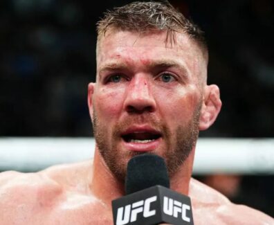 Dricus-du-Plessis-Adesanya-combat