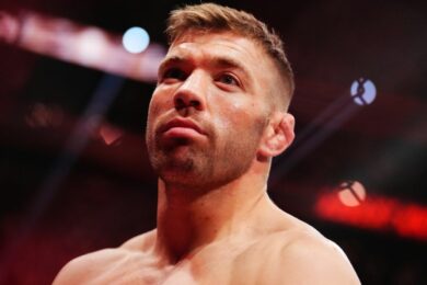 Dricus-du-Plessis-se-confie-sur-la-pression-avant-d-affronter-Khamzat-Chimaev