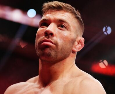 Dricus-du-Plessis-se-confie-sur-la-pression-avant-d-affronter-Khamzat-Chimaev