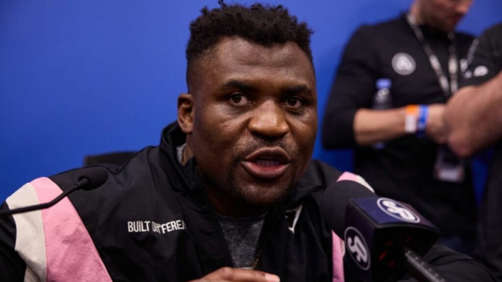 Francis Ngannou révèle qui aurait gagné entre Jon Jones et Tom Aspinall