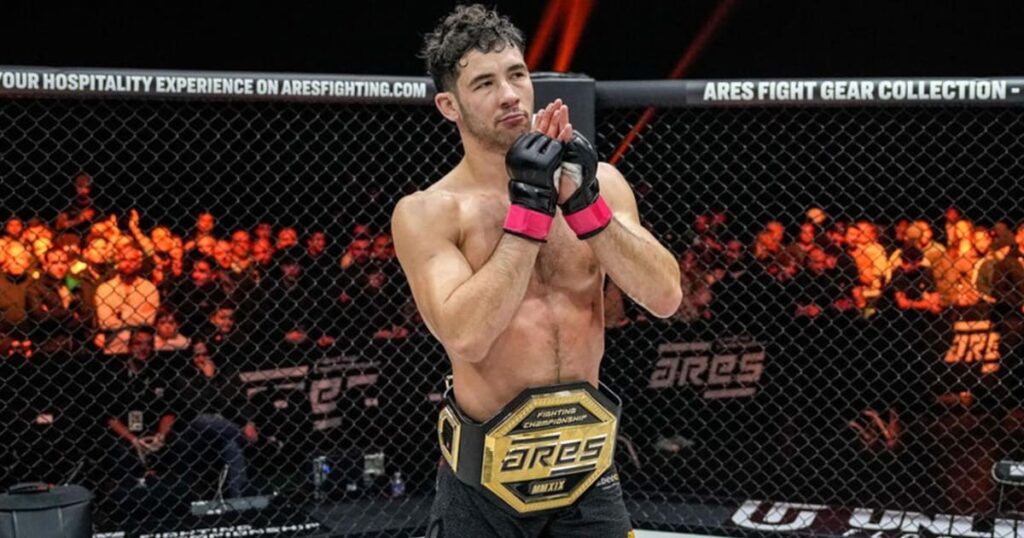 axel-sola-signature-ufc-reaction