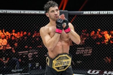 axel-sola-signature-ufc-reaction