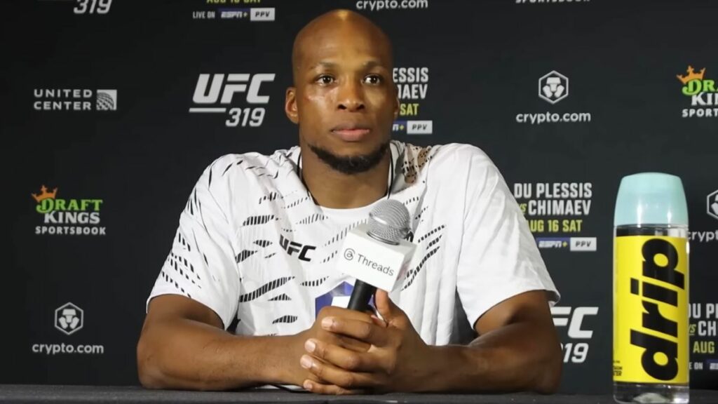 Michael Venom Page s'est imposé par décision unanime face à Jared Cannonier lors de l'UFC 319 de cette nuit. En conférence de presse, le Britannique est revenu sur sa victoire. Il a notamment parlé d'un potentiel combat face à Carlos Prates.